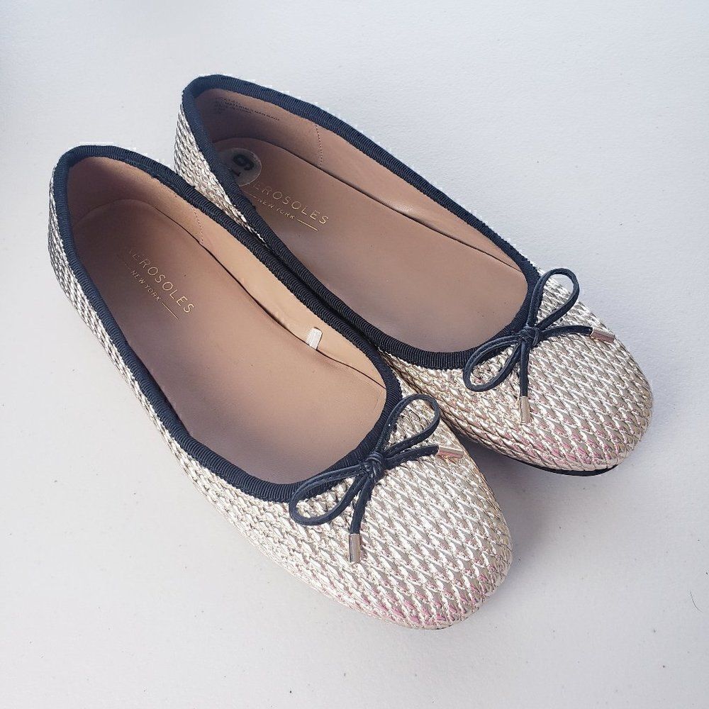 Aerosoles Vicky Champagne Gold Metallic Flats Size 6.5 Bow Ballet Holiday Party